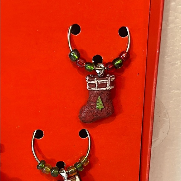 2008 Boston Warehouse Christmas Wine Markers Set - Picture 4 of 9